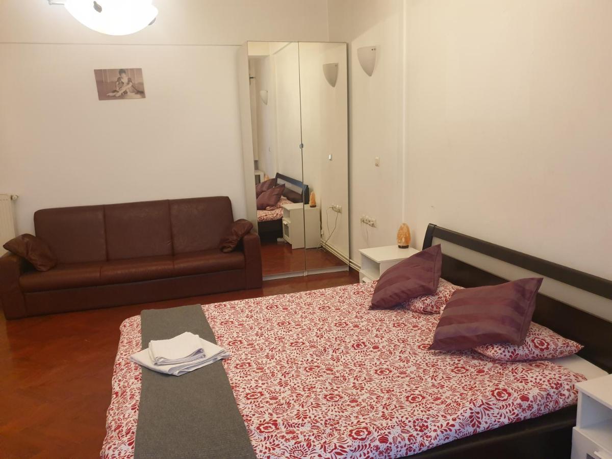 Ferienwohnung La Casa De Danel Bukarest Exterior foto